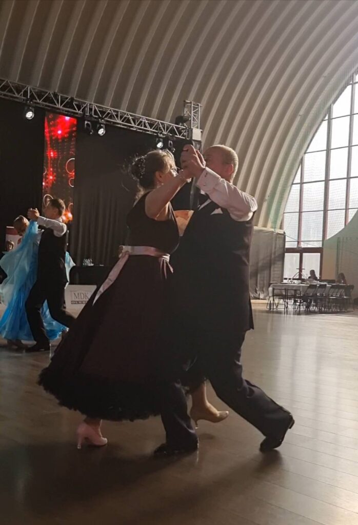 Para tańcżaca na turnieju tańca